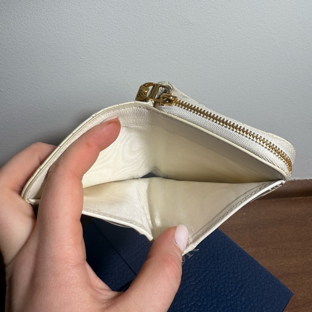 Dior Caro Heart Wallet - Picture 5 of 11